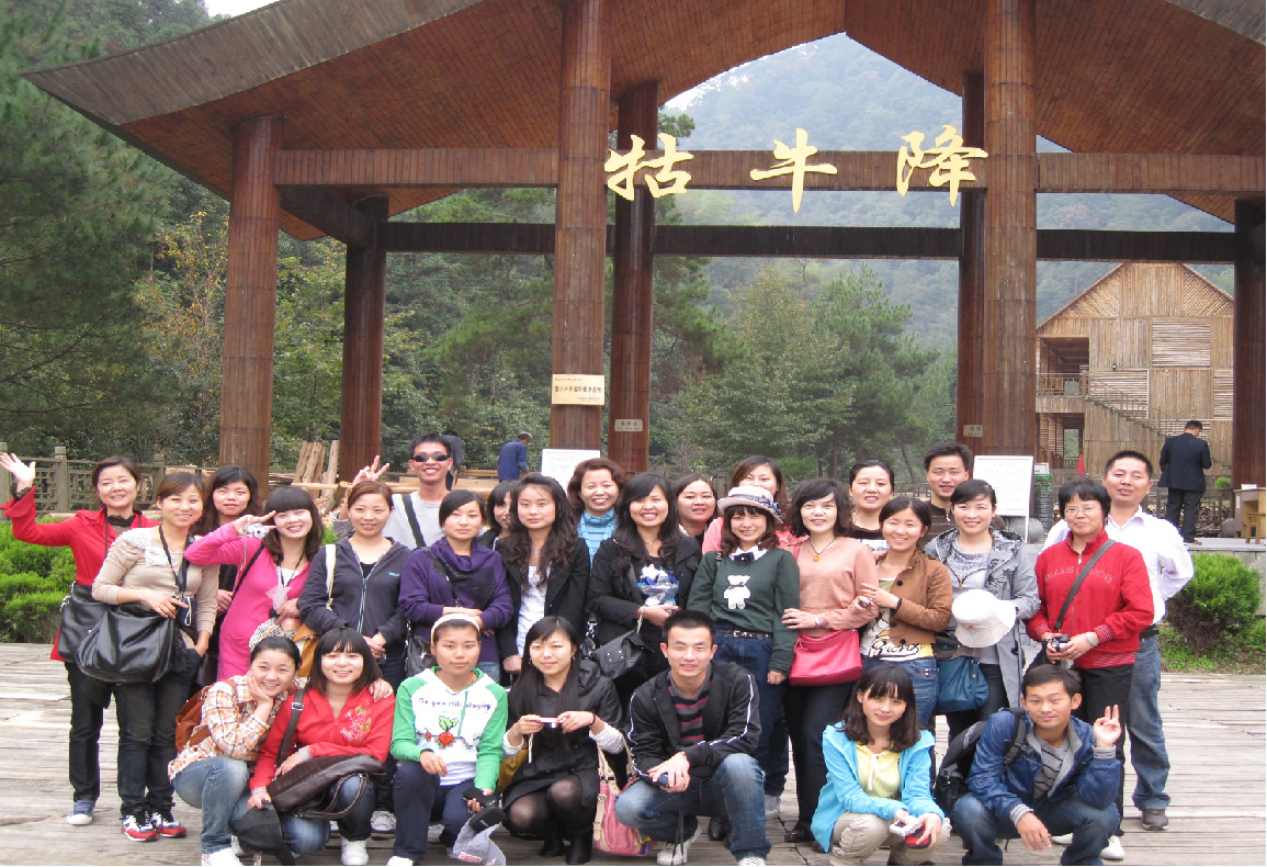 a8b5f6af4fa3695cdfded54b2c9f469d